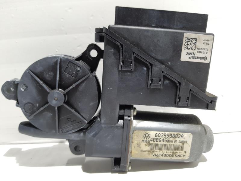 Motore alzacristalli posteriore destro VOLKSWAGEN POLO (9N1) * Gasolina - 1