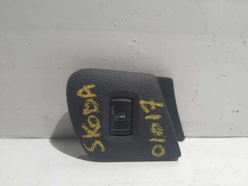 Interruttore lavacristalli anteriore destro SKODA OCTAVIA BERLINA (1Z3) * Gasolina - 1