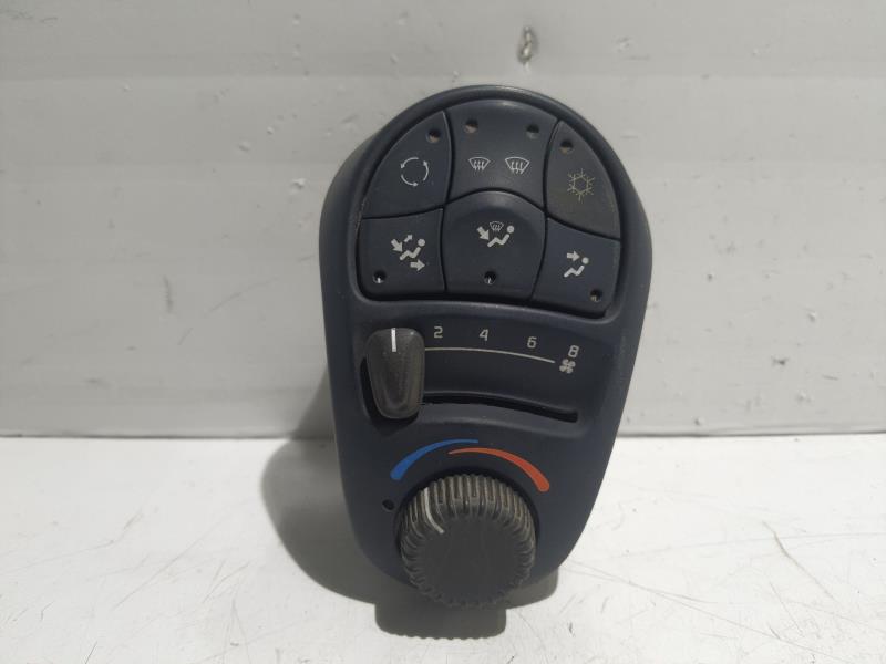 Commande chauffage RENAULT ESPACE /GRAND ESPACE (JE0) 2.0 16V Essence - 1