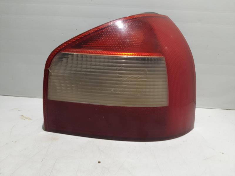 Fanale posteriore principale destro (luci) AUDI A3 (8L1) 1.9 TDI Gasolina - 1