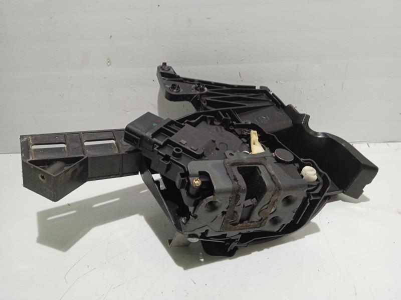 Serrure arriere droit FORD FOCUS BERLINA (CAP) 1.6 TDCi CAT Diesel - 1