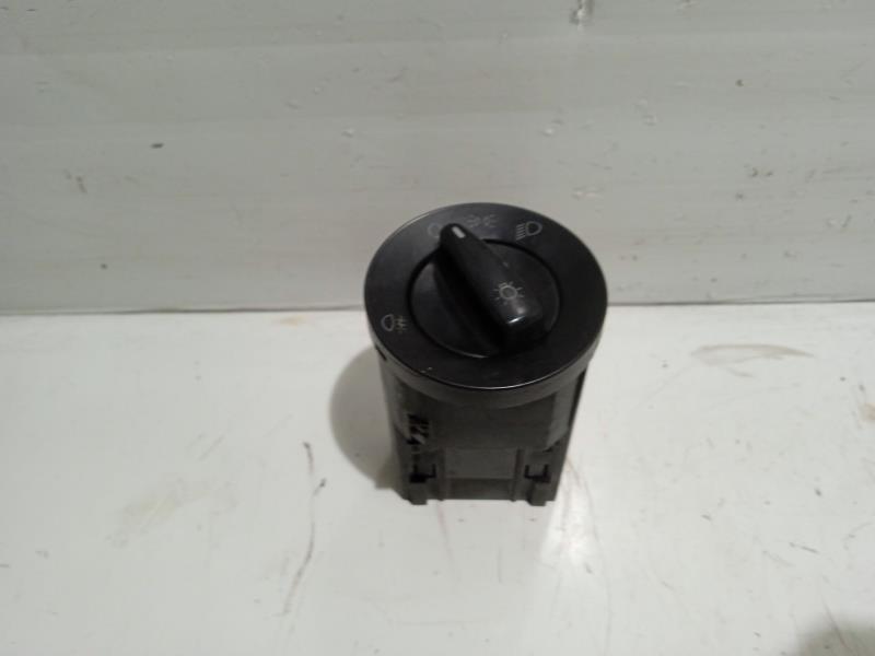 Commodo phare VOLKSWAGEN PASSAT B5.5 (3B3) 1.9 TDI Diesel - 1