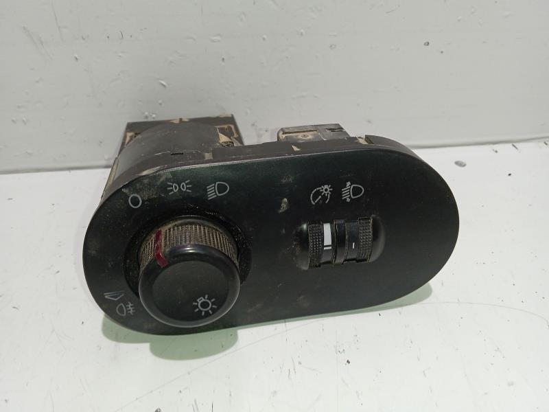 Commodo phare SEAT IBIZA III (6L1) 1.9 SDI Diesel - 1