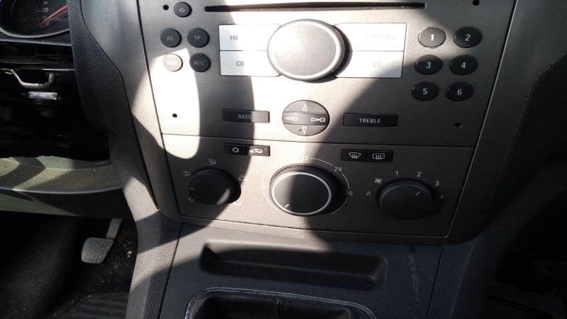 Commande chauffage OPEL ZAFIRA B 1.9 CDTI Diesel - 1