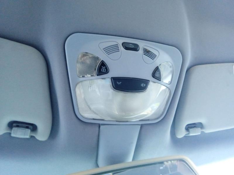 Luce di cortesia MERCEDES-BENZ CLASE C Coupé (CL203) C 180 Kompressor Gasolina - 1