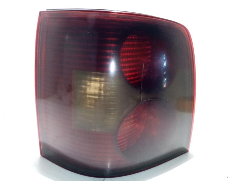 Fanale posteriore principale sinistro (luci) VOLKSWAGEN PASSAT B5.5 Variant (3B6) 1.9 TDI Diésel - 1