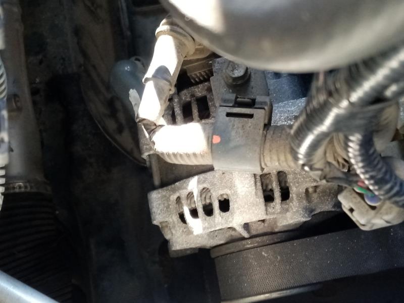 Alternatore TOYOTA AURIS Station Wagon (_E18_) 2.0 D-4D Diésel - 1