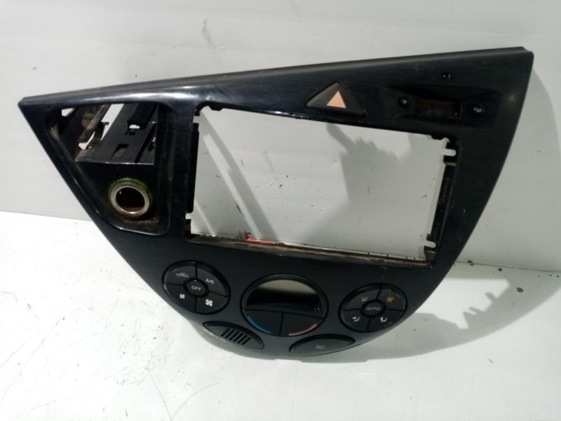 Commande chauffage FORD FOCUS BERLINA (CAP) Ghia Diesel - 1