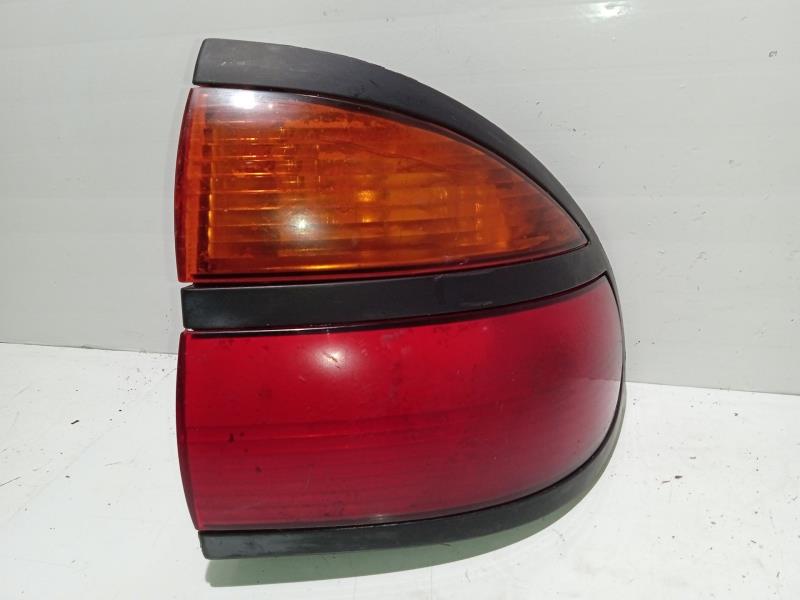 Fanale posteriore principale destro (luci) RENAULT LAGUNA (B56) 1.9 dCi Diesel CAT Diésel - 1