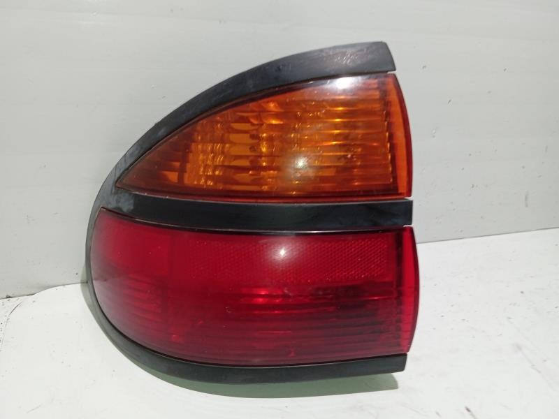 Fanale posteriore principale sinistro (luci) RENAULT LAGUNA (B56) 1.9 dCi Diesel CAT Diésel - 1