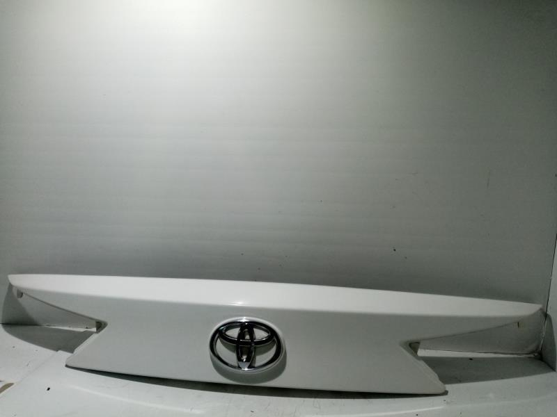 Borchia TOYOTA AURIS Station Wagon (_E18_) 2.0 D-4D Diésel - 1