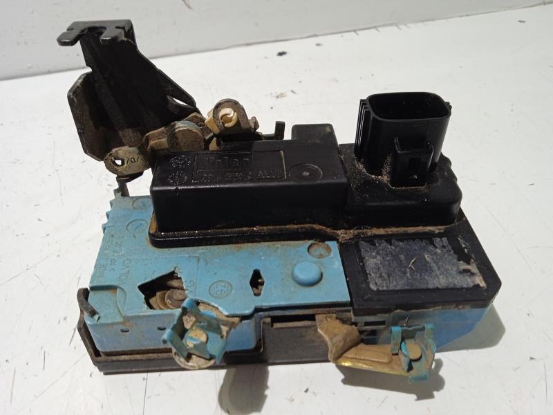 Serrure avant gauche VOLVO XC90 T6 Geartronic Essence - 1