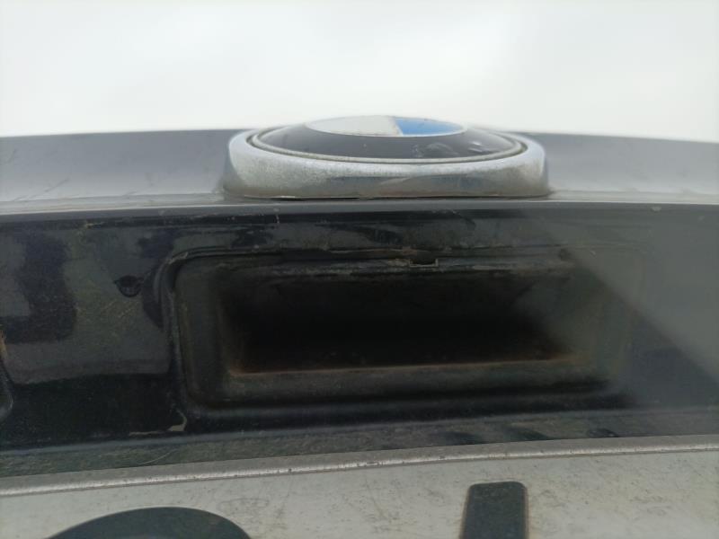 Poignee hayon BMW X5 (E70) 3.0 d Diesel - 1