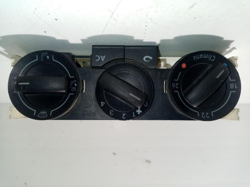 Commande chauffage VOLKSWAGEN POLO IV Sedán (9A4, 9A2, 9N2, 9A6) 1.4 Essence - 1