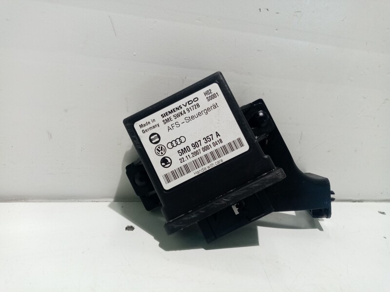 Module électronique VOLKSWAGEN TOURAN (1T2) 1.9 TDI Diesel - 1