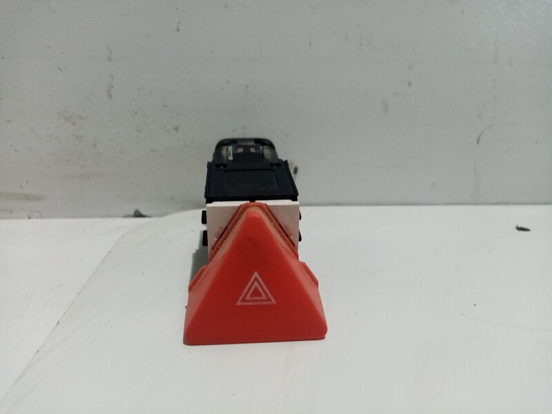 Bouton de warning VOLKSWAGEN TOURAN (1T2) 1.9 TDI Diesel - 1