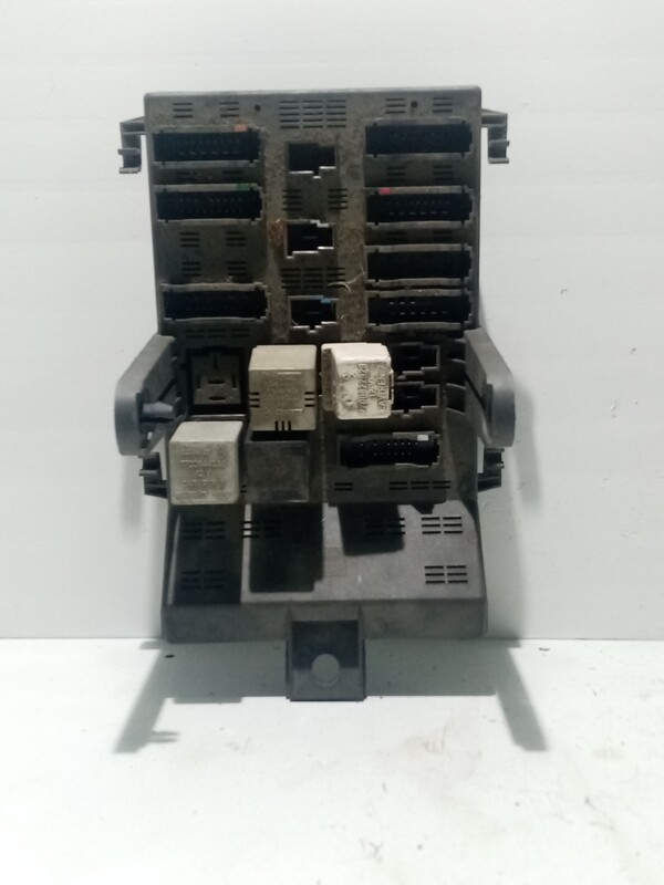 Boitier servitude moteur (BSM) RENAULT LAGUNA I (B56_, 556_) 1.8 16V Essence - 1