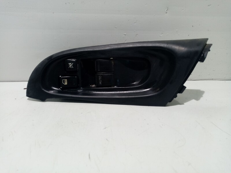 Interruttore lavacristalli anteriore sinistro NISSAN ALMERA II Hatchback (N16) 2.2 dCi Diésel - 1