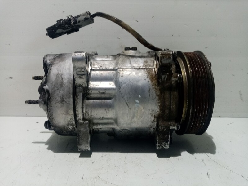 Compresseur clim CITROËN C8 2.0 HDi FAP CAT Diesel - 1