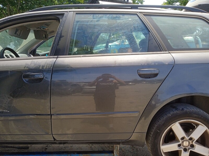 Puerta trasera izquierda SEAT EXEO ST (3R5) 2.0 TDI Diésel - 1