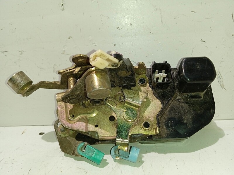 Serrure avant gauche CHRYSLER VOYAGER (RG) 2.4 CAT Essence - 1