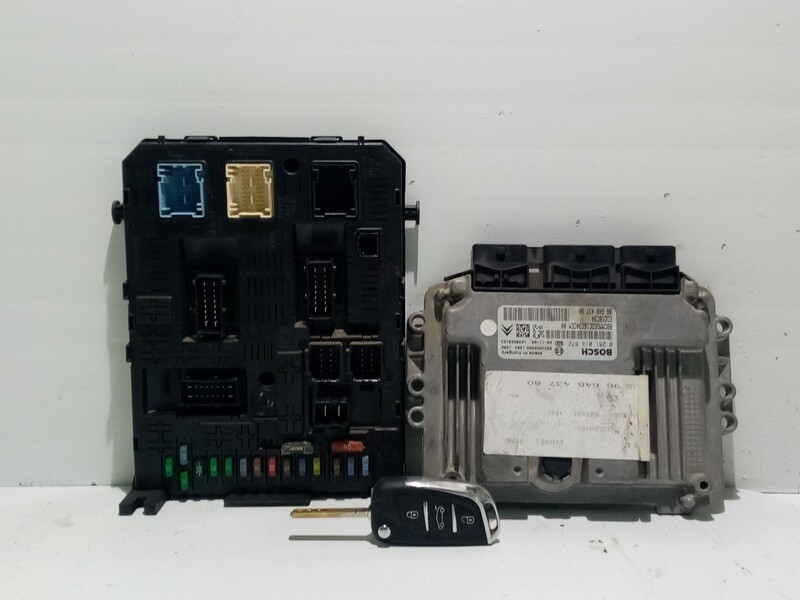 Calculateur moteur CITROËN C4 I (LC_) 1.6 HDi Diesel - 1