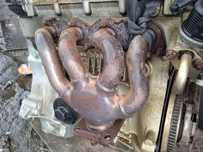 Collettore di scarico VOLKSWAGEN POLO IV (9N_, 9A_) 1.4 16V Gasolina - 1