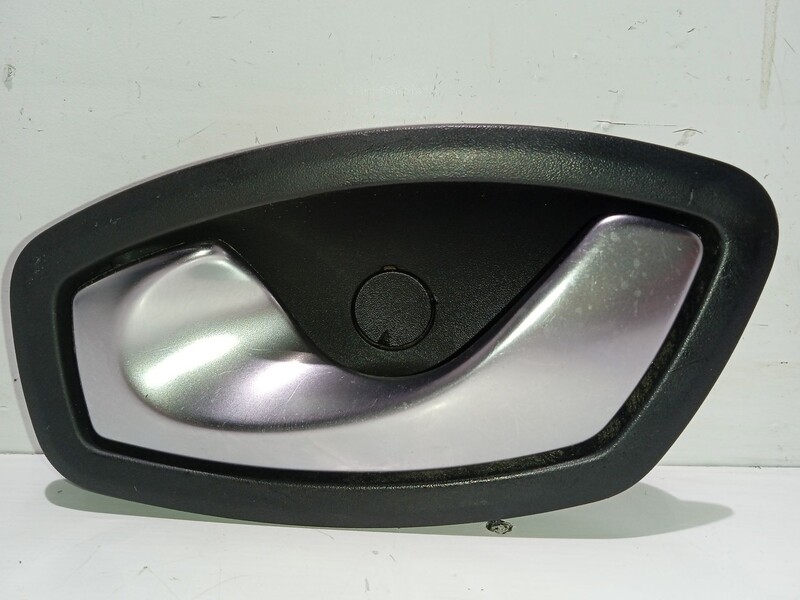 Poignee interieur arriere gauche RENAULT MEGANE III Grandtour (KZ0/1) 2.0 TCe Essence - 1
