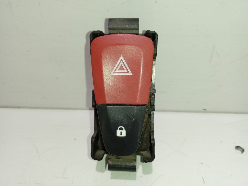Bouton de warning RENAULT MEGANE III Grandtour (KZ0/1) 2.0 TCe Essence - 1
