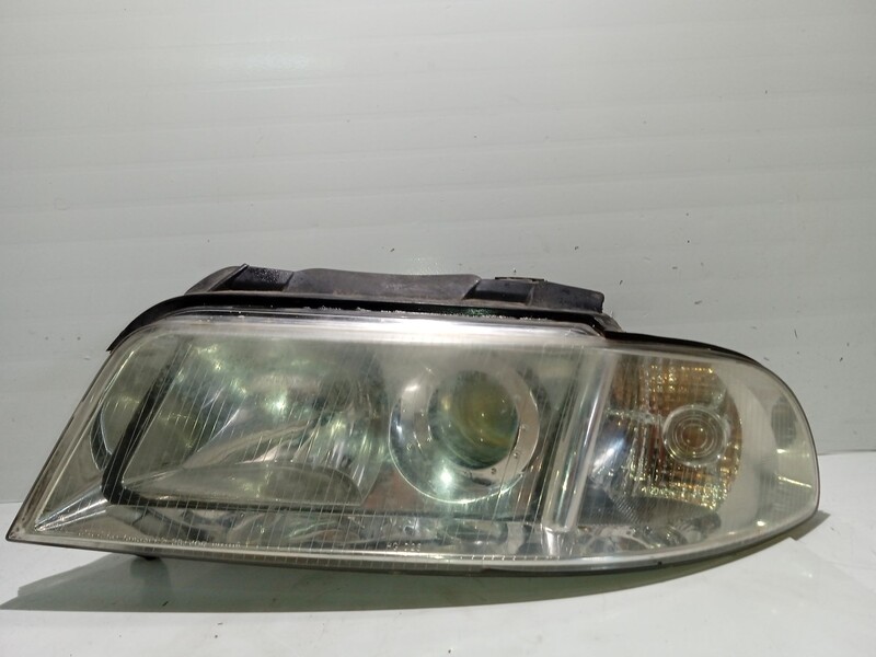 Gruppo ottico anteriore principale sinistro (luci)(faro) AUDI A4 B5 (8D2) 1.9 TDI Diésel - 1