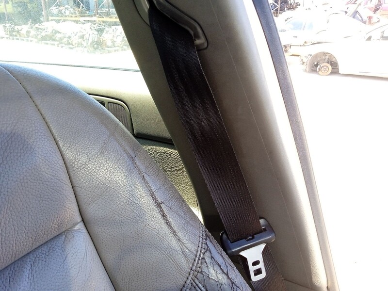 Ceinture avant gauche VOLVO S40 II (544) 2.0 D Diesel - 1