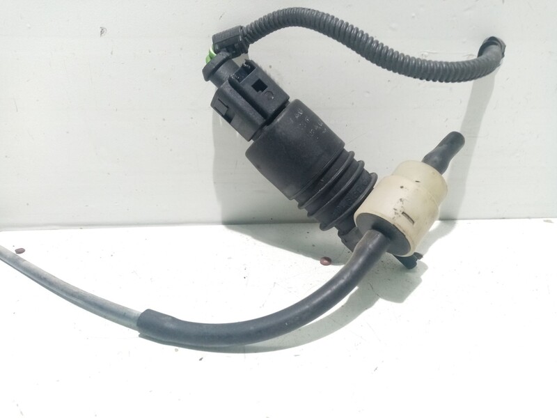 Pompe lave glace avant AUDI A3 (8L1) 1.9 TDI Diesel - 1