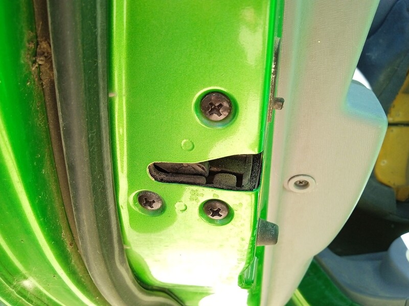 Serrure arriere gauche KIA PICANTO I (SA) 1.1 Essence - 1