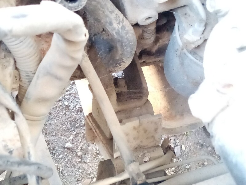 Support moteur gauche NISSAN CABSTAR E (TL_, VL_) 90.32, 90.28, 95.32, 95.28 Diesel - 1