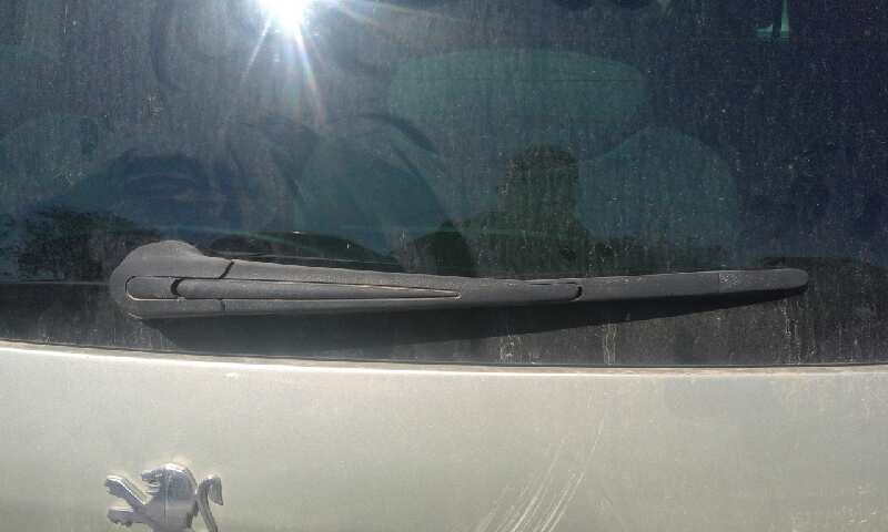 Braccio tergicristallo posteriore PEUGEOT 807 ST Diésel - 1