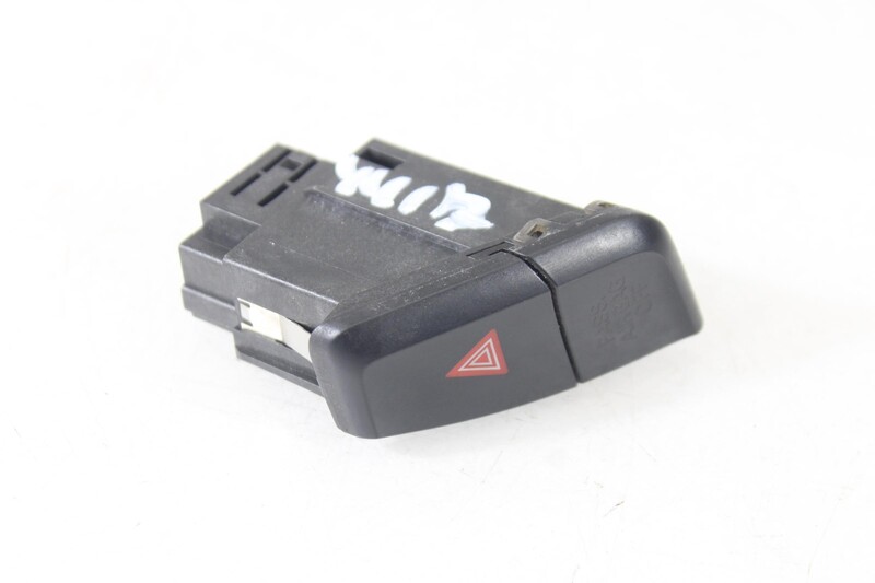 Bouton de warning AUDI A4 BER. (B8) Básico Diesel - 1