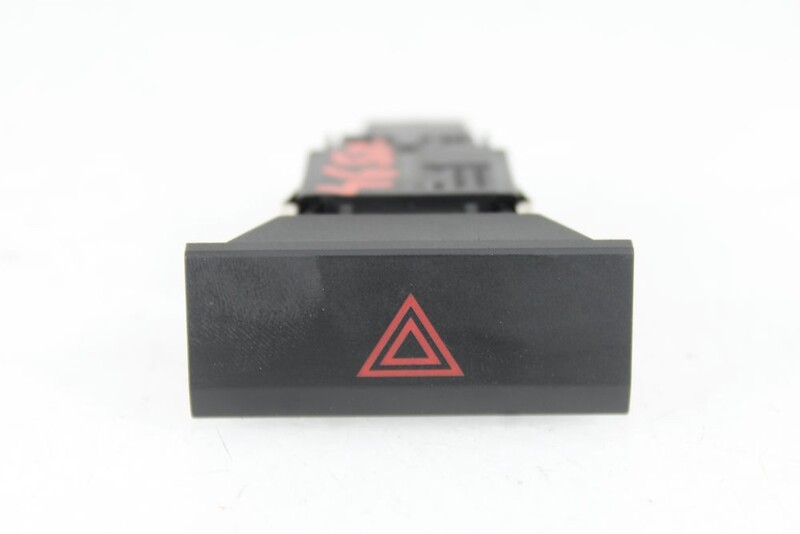 Bouton de warning SEAT LEON (5F1) 1.6 TDI Diesel - 1