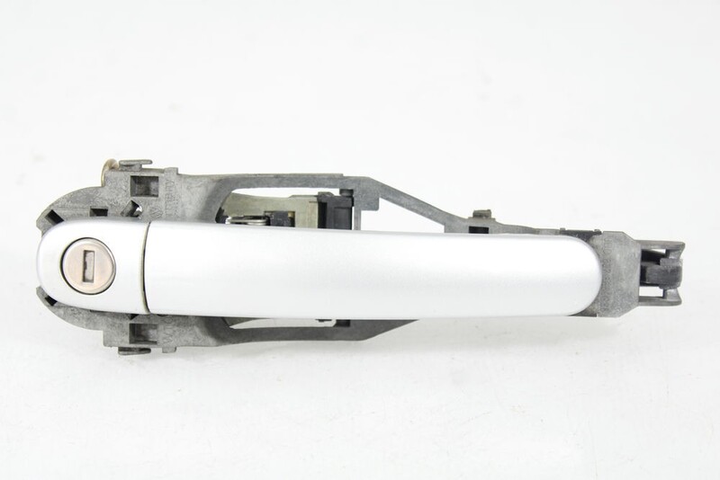 Maniglia portiera anteriore destra AUDI TT (8N3/8N9) 1.8 T Quattro Coupe Gasolina - 1