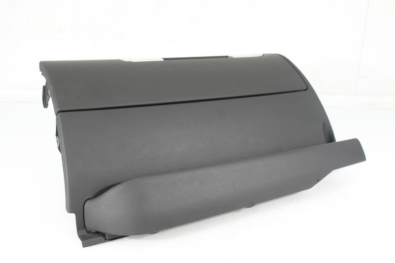 Boite a gants AUDI TT (8N3/8N9) 1.8 T Quattro Coupe Essence - 1