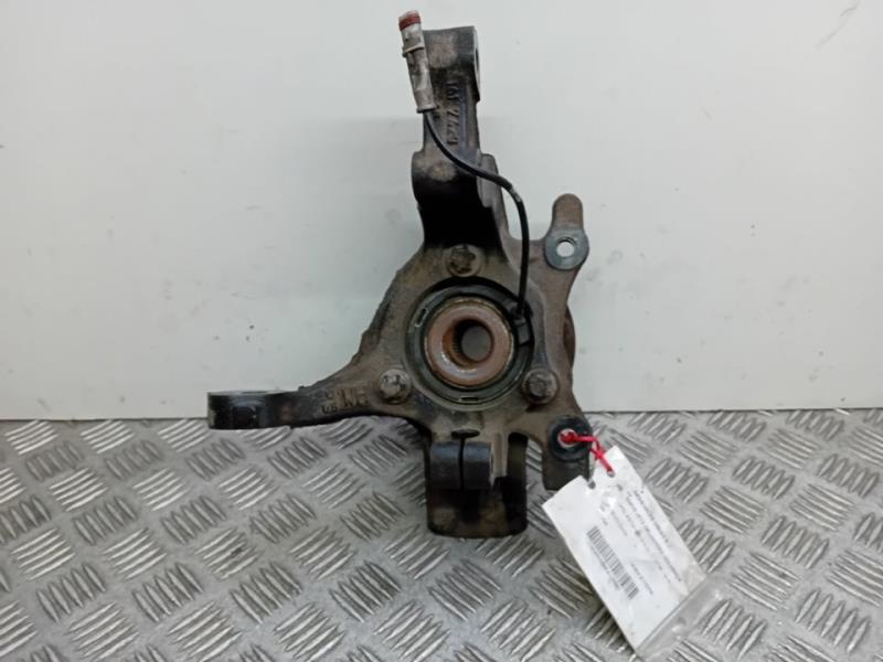 Fusee avant gauche OPEL ASTRA GTC Energy Diesel - 1