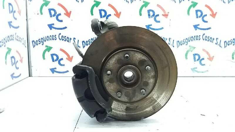 Fusee avant gauche NISSAN PRIMERA BERLINA (P12) Acenta Diesel - 1