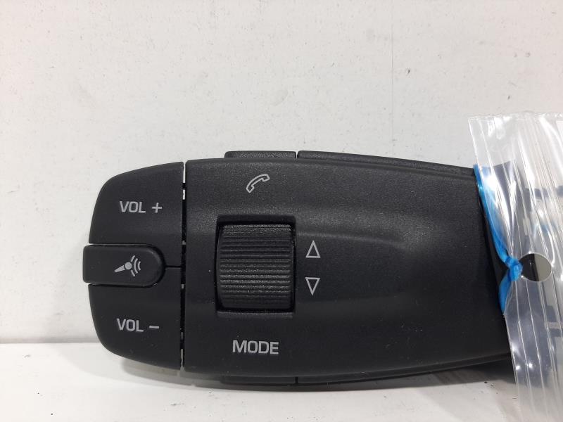 Module électronique SEAT IBIZA (6J5) Reference Essence - 1