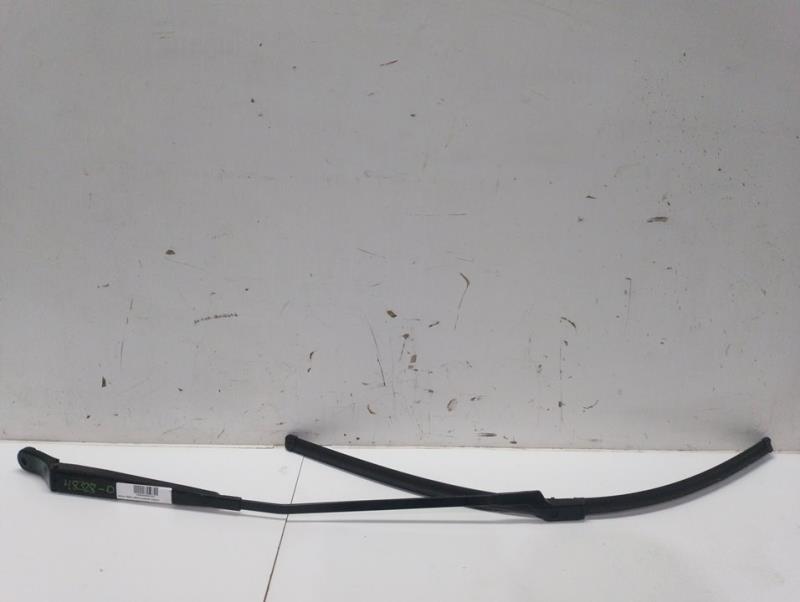 Braccio tergicristallo anteriore destro PEUGEOT 5008 Active Diésel - 1