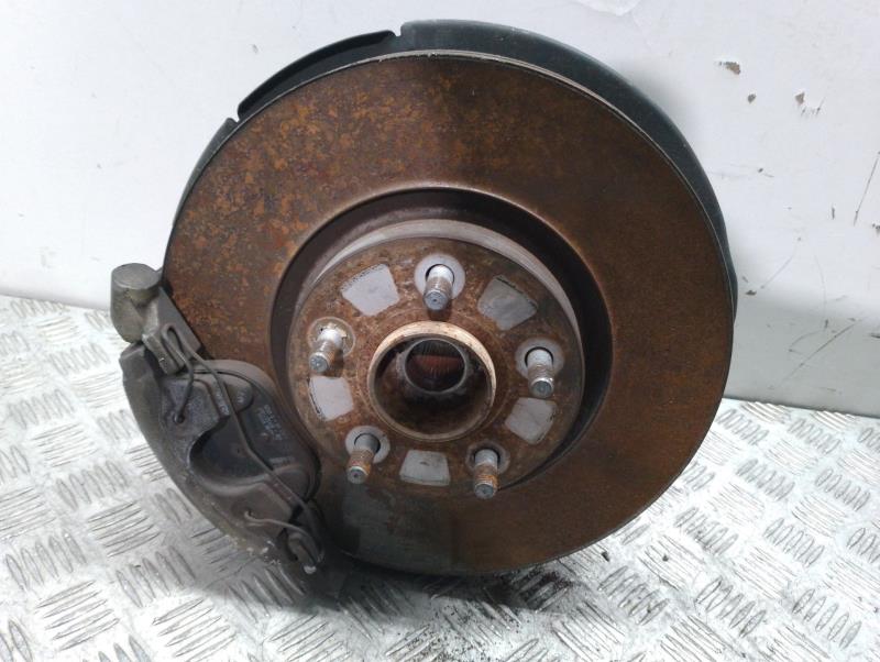 Fusee avant gauche VOLVO S40 BERLINA 2.0 D Kinetic Diesel - 1