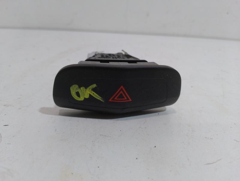 Bouton de warning NISSAN PRIMERA BERLINA (P12) Visia Diesel - 1
