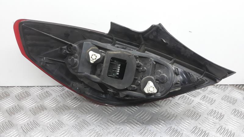 Fanale posteriore principale destro (luci) OPEL CORSA D CATCH ME Diésel - 1