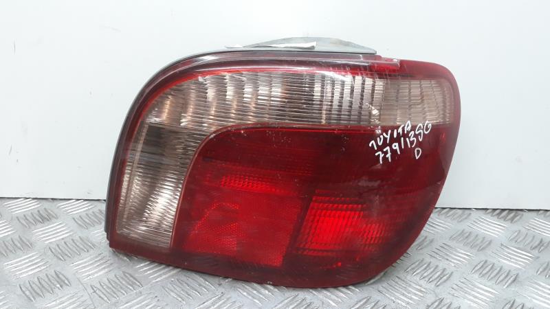 Fanale posteriore principale destro (luci) TOYOTA YARIS (NCP1/NLP1/SCP1) 1.3 Expo Gasolina - 1