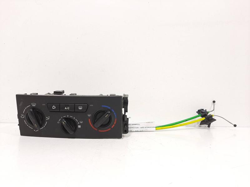 Commande chauffage PEUGEOT 207 XAD Essence - 1