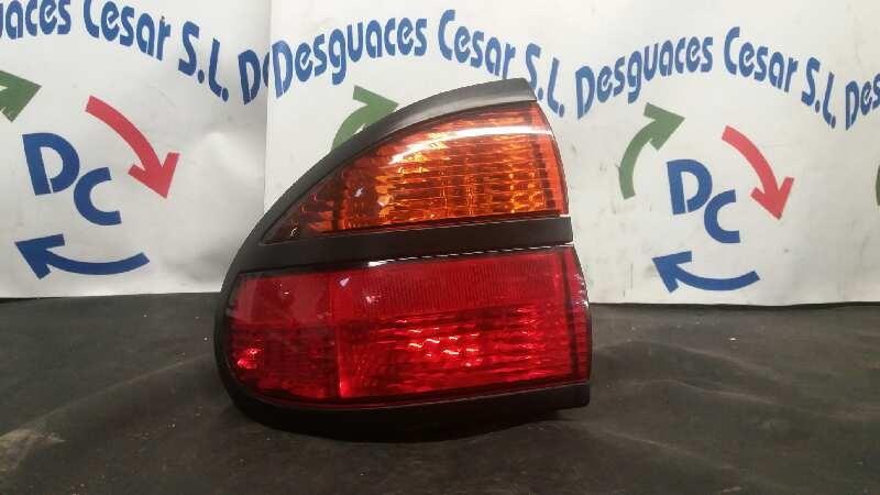 Fanale posteriore principale sinistro (luci) RENAULT LAGUNA (B56) 1.8 16V RT Gasolina - 1