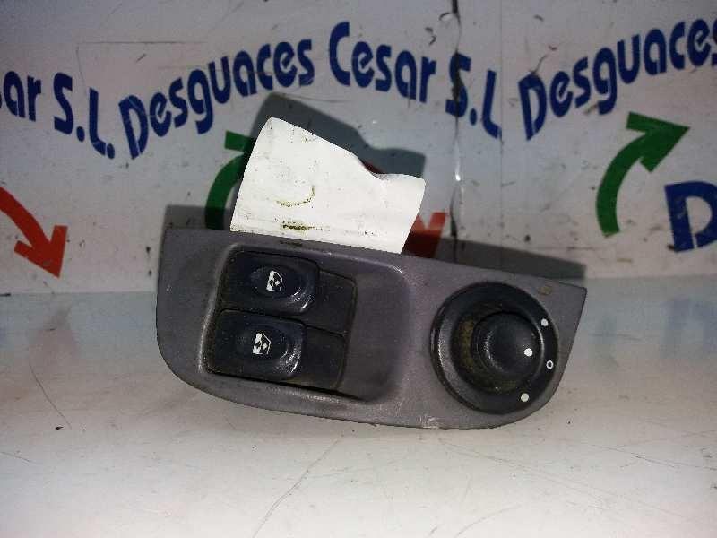 Interruttore lavacristalli anteriore sinistro RENAULT MEGANE I COUPE FASE 2 (DA..) 1.9 dCi Dynamique Diésel - 1